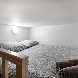 https://akila-apart-city-5e-entre-notre-dame-pantheon.fr-paris.fr